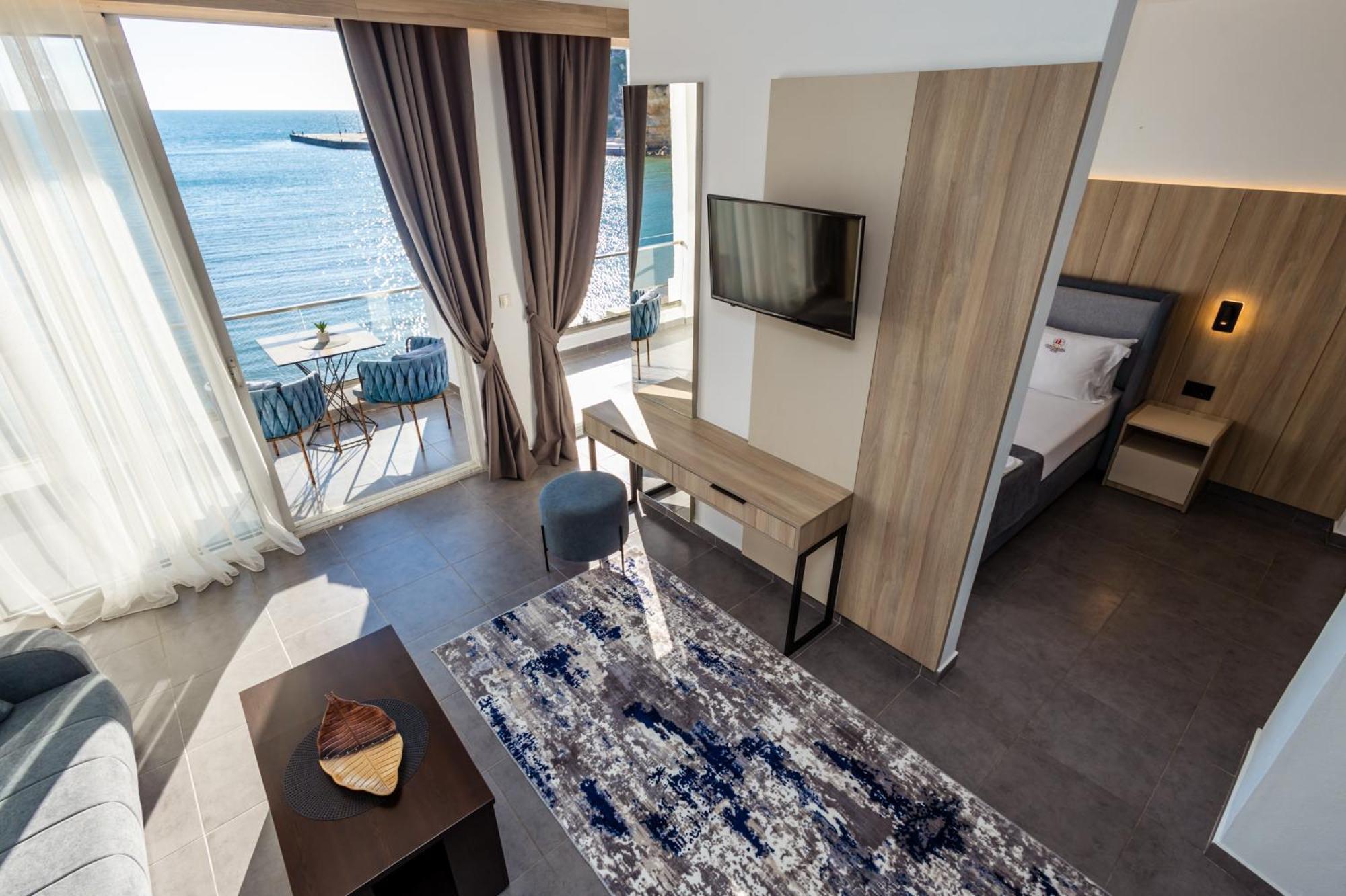 Continental Hotel Ούλτσιν Εξωτερικό φωτογραφία