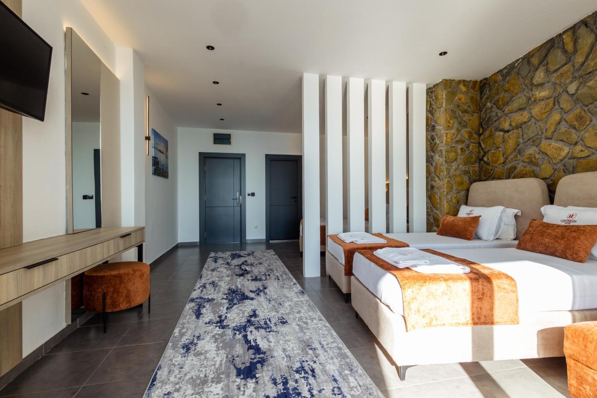 Continental Hotel Ούλτσιν Εξωτερικό φωτογραφία