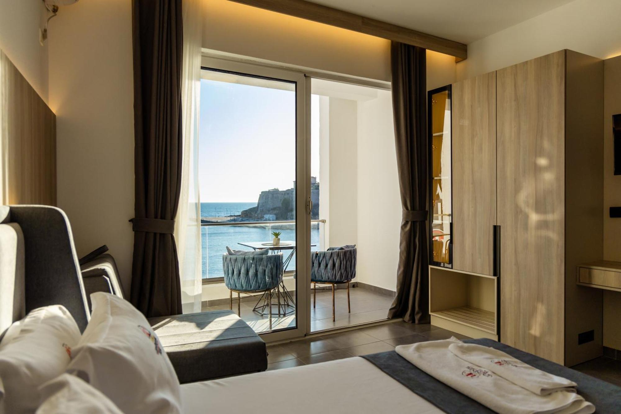 Continental Hotel Ούλτσιν Εξωτερικό φωτογραφία