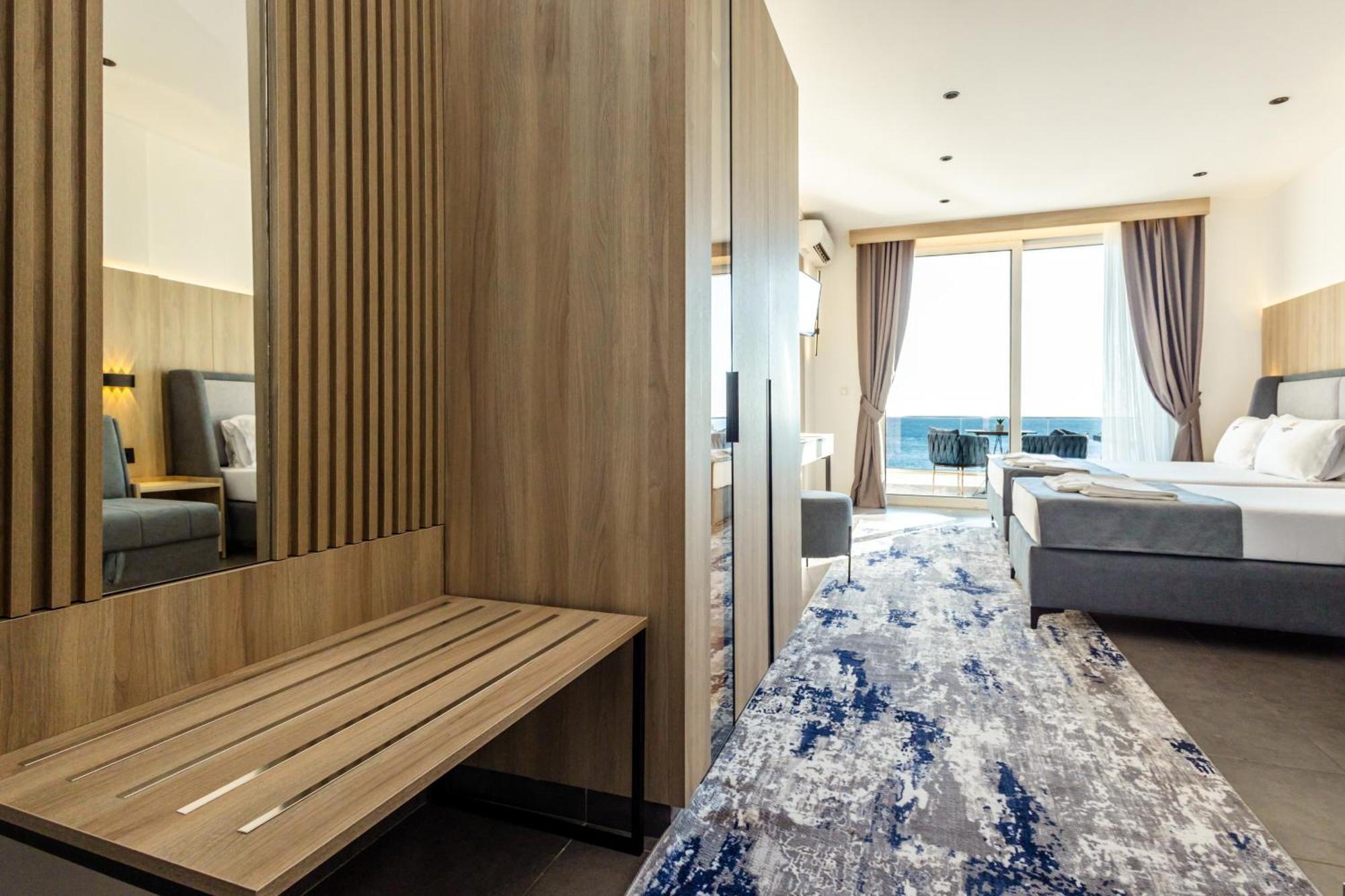 Continental Hotel Ούλτσιν Εξωτερικό φωτογραφία