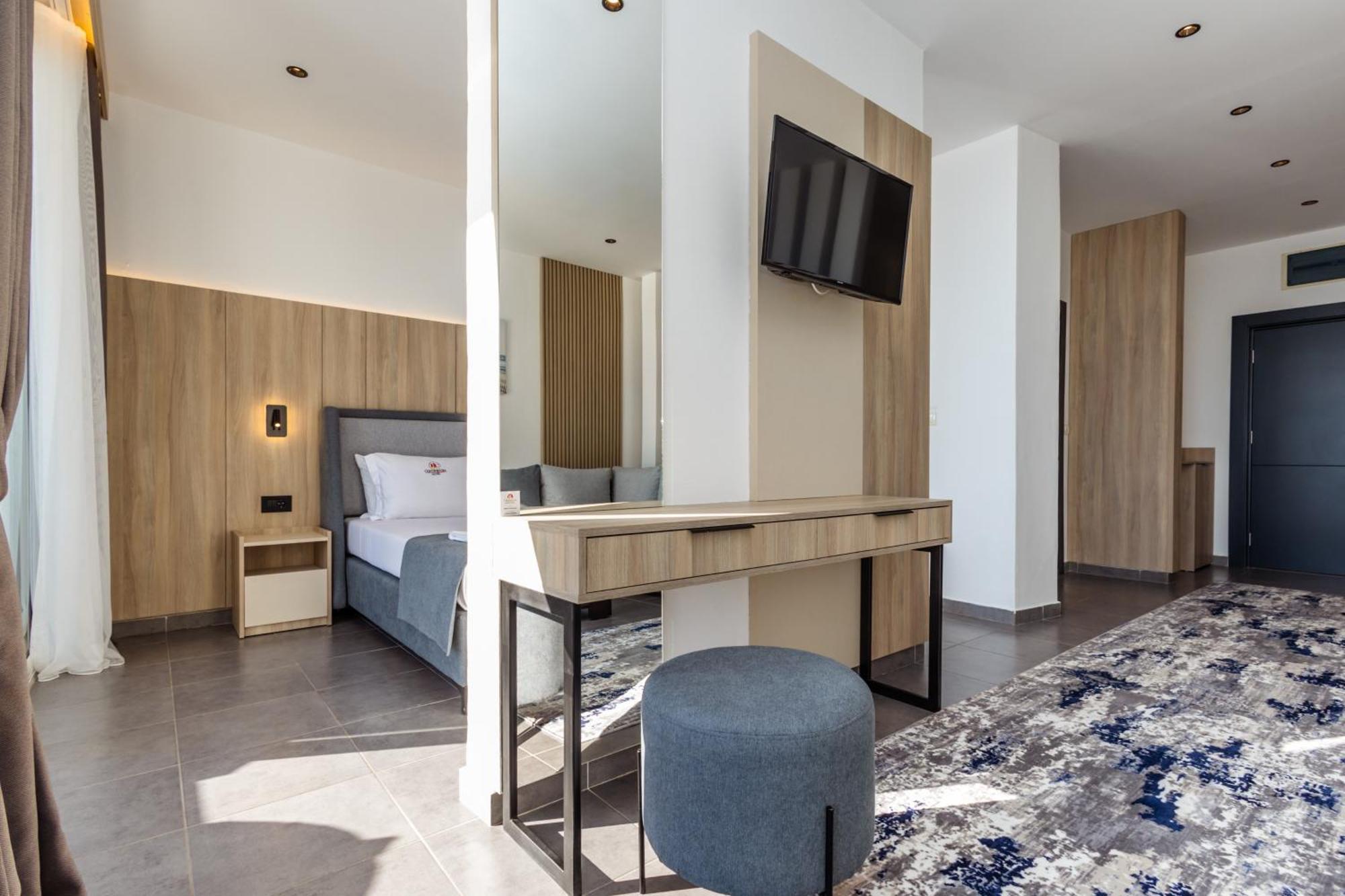 Continental Hotel Ούλτσιν Εξωτερικό φωτογραφία