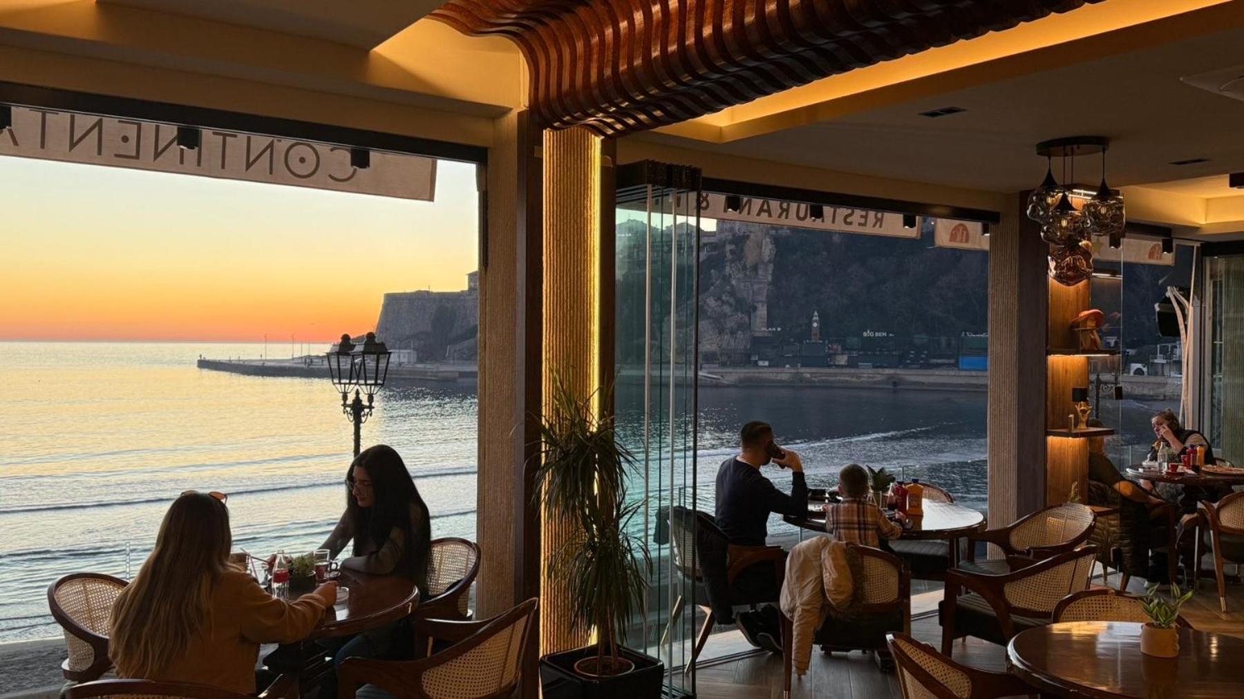 Continental Hotel Ούλτσιν Εξωτερικό φωτογραφία