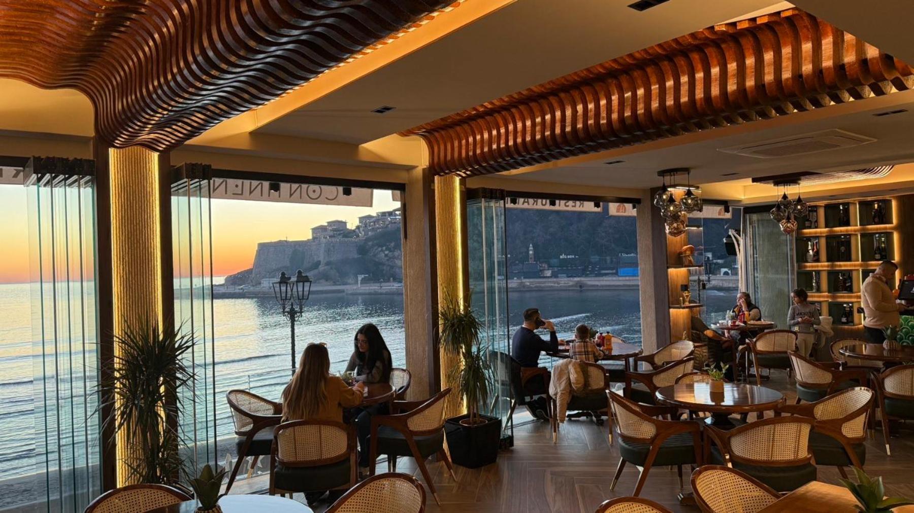 Continental Hotel Ούλτσιν Εξωτερικό φωτογραφία