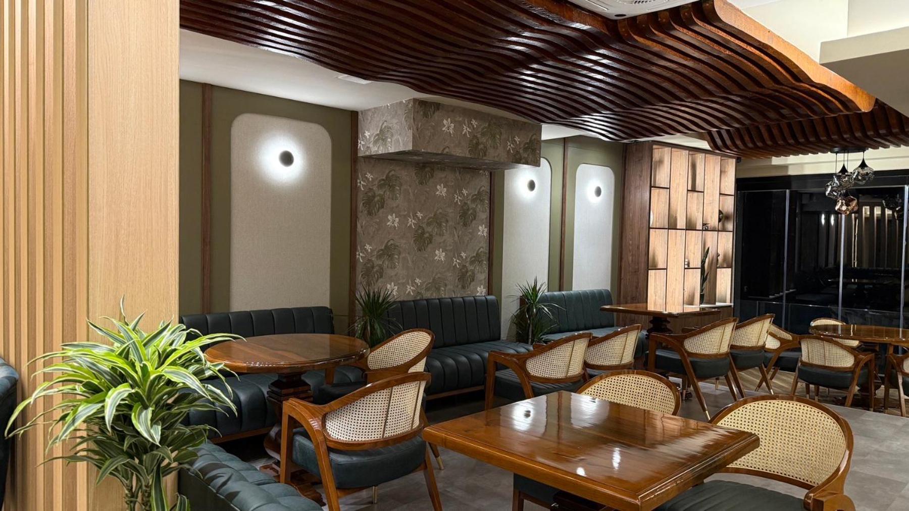 Continental Hotel Ούλτσιν Εξωτερικό φωτογραφία