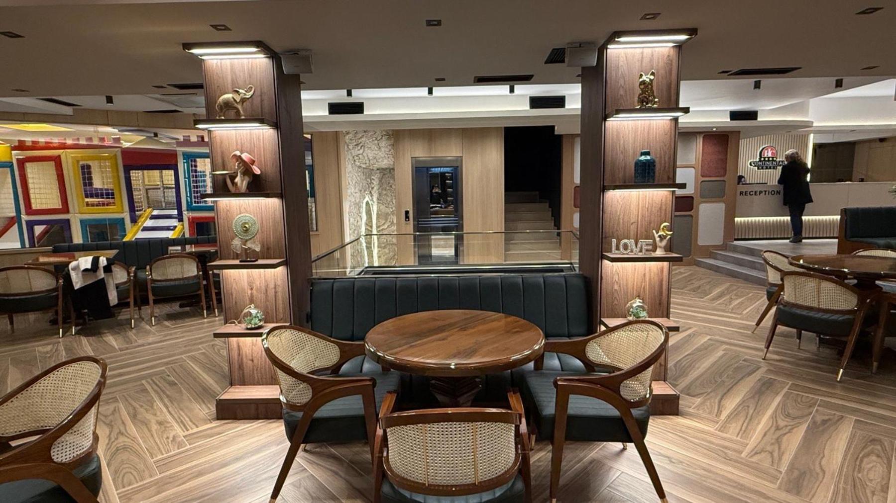 Continental Hotel Ούλτσιν Εξωτερικό φωτογραφία